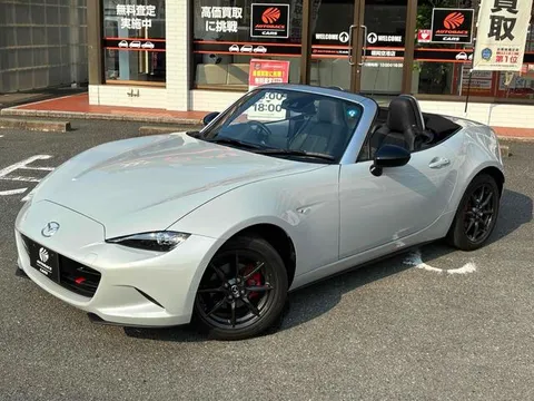 Mazda MX-5 (Roadster)