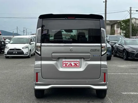 Suzuki Spacia Custom