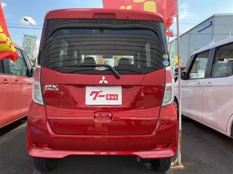 Mitsubishi eK Space