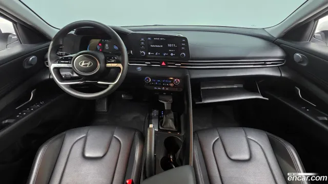 Hyundai Elantra (Avante)