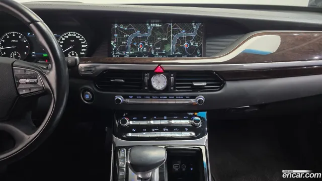 Genesis G90 (EQ900)