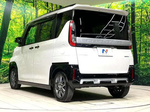 Mitsubishi Delica Mini
