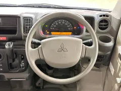 Mitsubishi Minicab Van