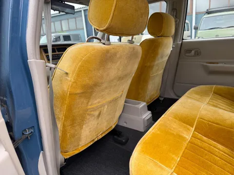 Nissan Rasheen