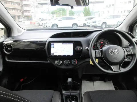 Toyota Yaris (Vitz)