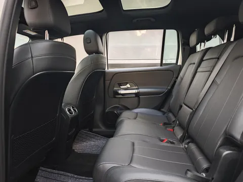 Mercedes-Benz Mercedes-Benz GLB