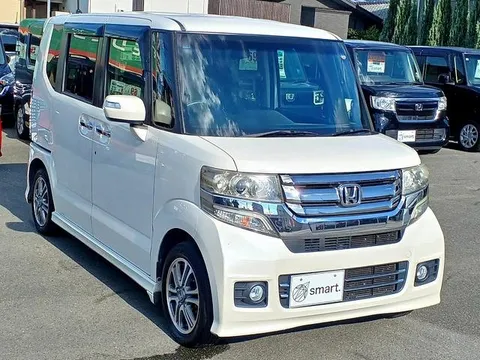 Honda N-BOX Custom