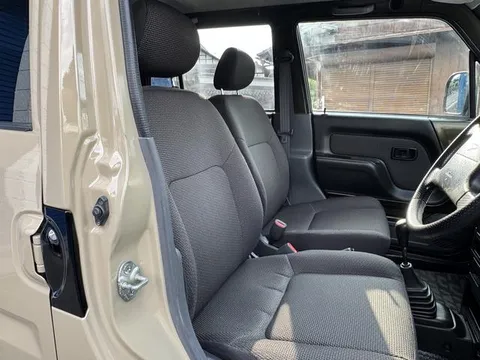 Daihatsu Naked
