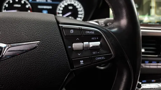Genesis G90 (EQ900)