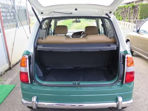 Daihatsu Mira Gino