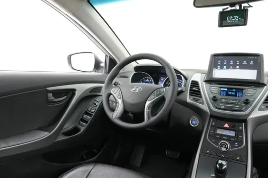 Hyundai Elantra (Avante)