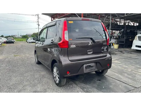 Mitsubishi eK Wagon