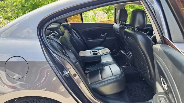 Renault SM3