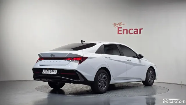 Hyundai Elantra (Avante)