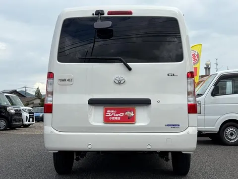 Toyota TownAce Van