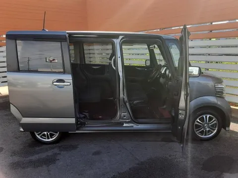 Honda N-BOX Plus Custom
