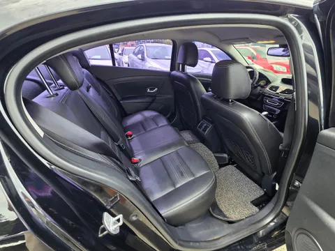 Renault SM3