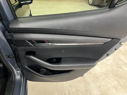 Mazda MAZDA3 Fastback