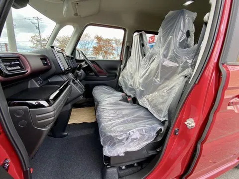 Suzuki Spacia Custom