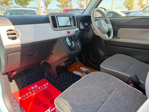 Daihatsu Mira Tocot
