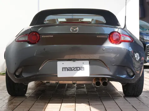 Mazda MX-5 (Roadster)