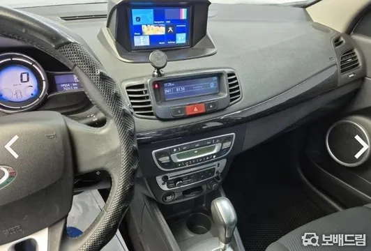 Renault SM3