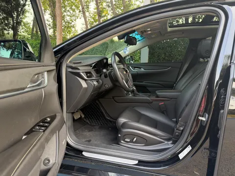 Cadillac XTS