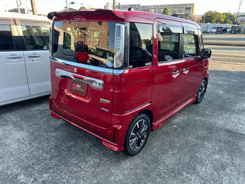 Suzuki Spacia