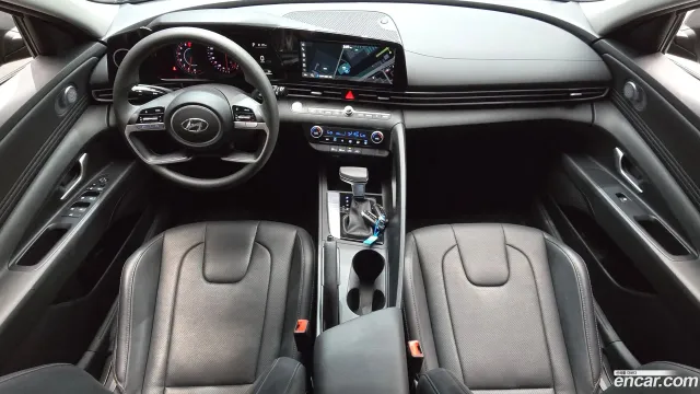 Hyundai Elantra (Avante)