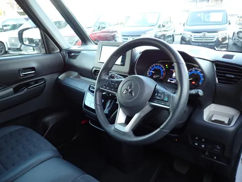 Mitsubishi Delica Mini