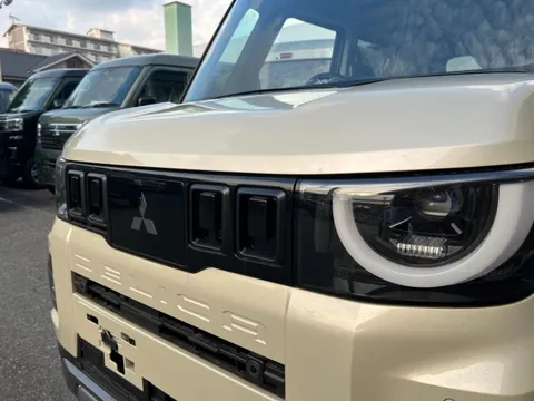 Mitsubishi Delica Mini