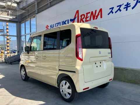 Suzuki Spacia