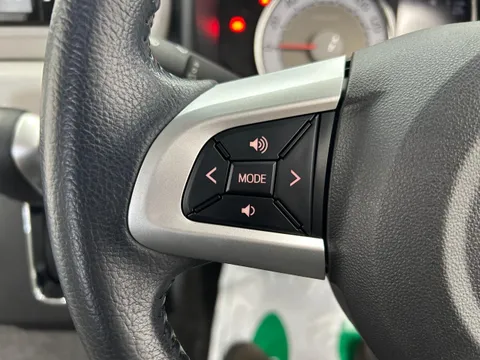 Daihatsu Mira Tocot