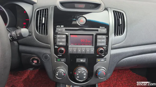 Kia Cerato (Forte)