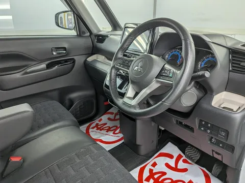 Mitsubishi Delica Mini