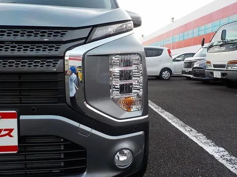 Mitsubishi eK X