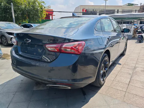 Chevrolet Malibu XL