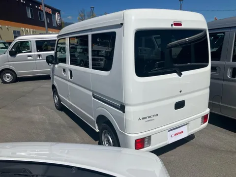 Mitsubishi Minicab Van