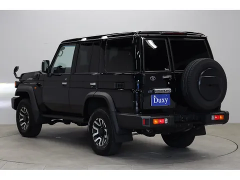 Toyota Land Cruiser 70