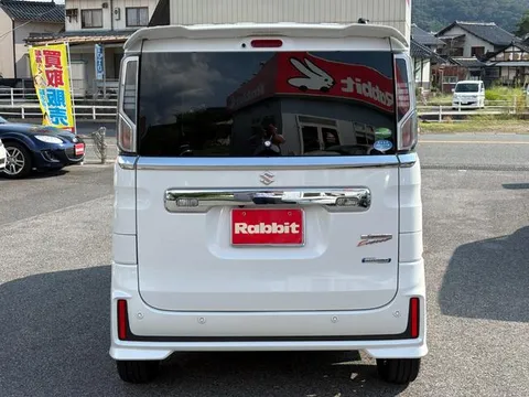 Suzuki Spacia Custom