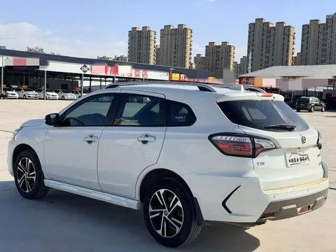 Venucia T70