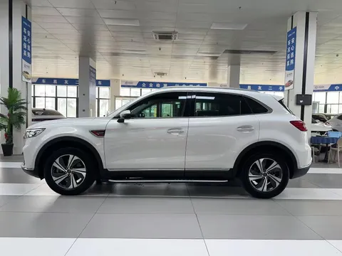 Hongqi HS5