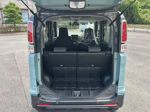 Suzuki Spacia Gear