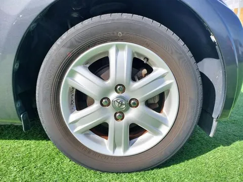 Toyota iQ