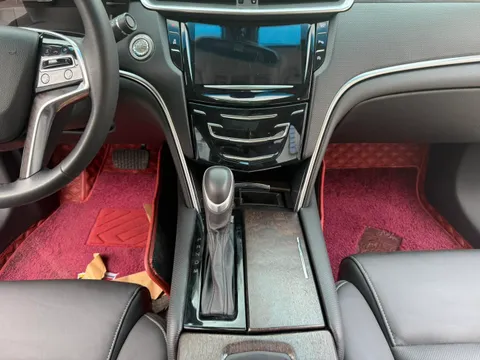 Cadillac XTS