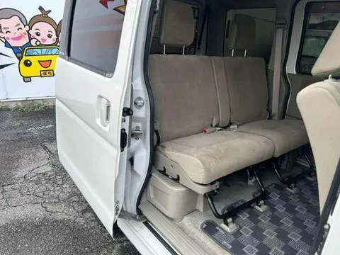 Daihatsu Atrai Wagon