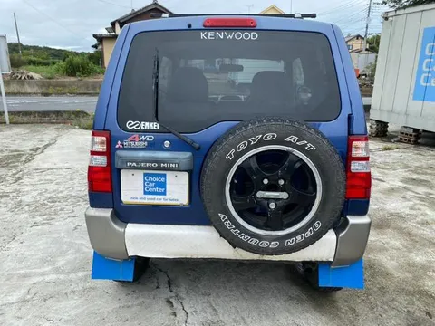 Mitsubishi Pajero Mini