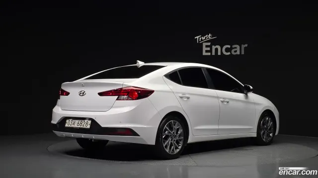 Hyundai Elantra (Avante)