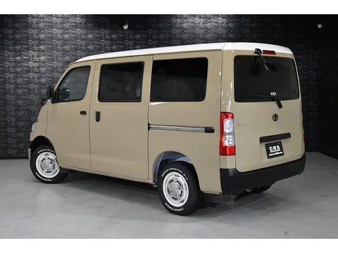 Toyota TownAce Van