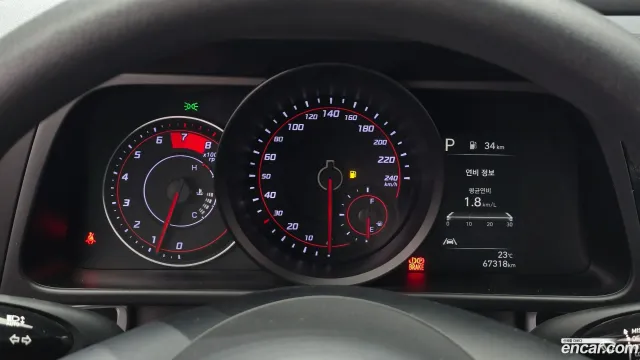 Hyundai Elantra (Avante)